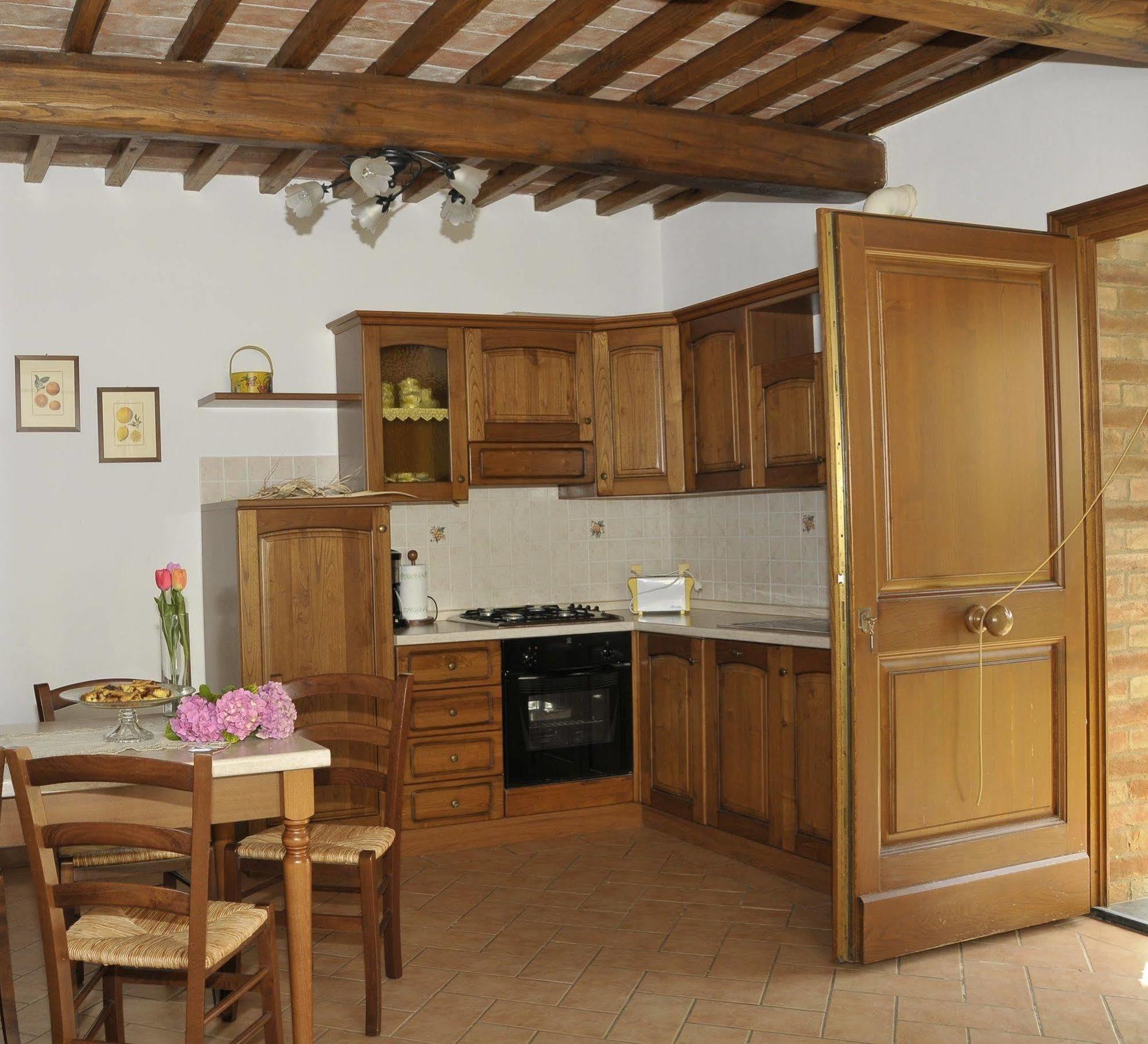 Agriturismo Renai E Monte Gambassi Terme Eksteriør bilde